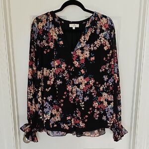 entro Black Floral Split-Neck Ruffle Cuff Blouse